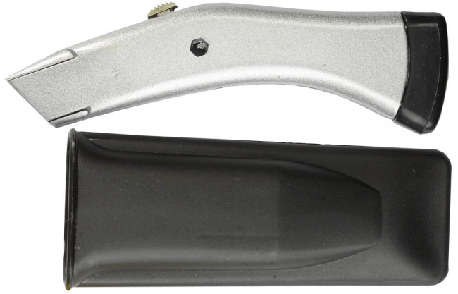 Нож STAYER "MASTER" "ДЕЛЬФИН" металлический, лезв 19 мм,  ( 0945 ) Нож STAYER "MASTER" "ДЕЛЬФИН" металлический, лезв 19 мм,  ( 0945 )